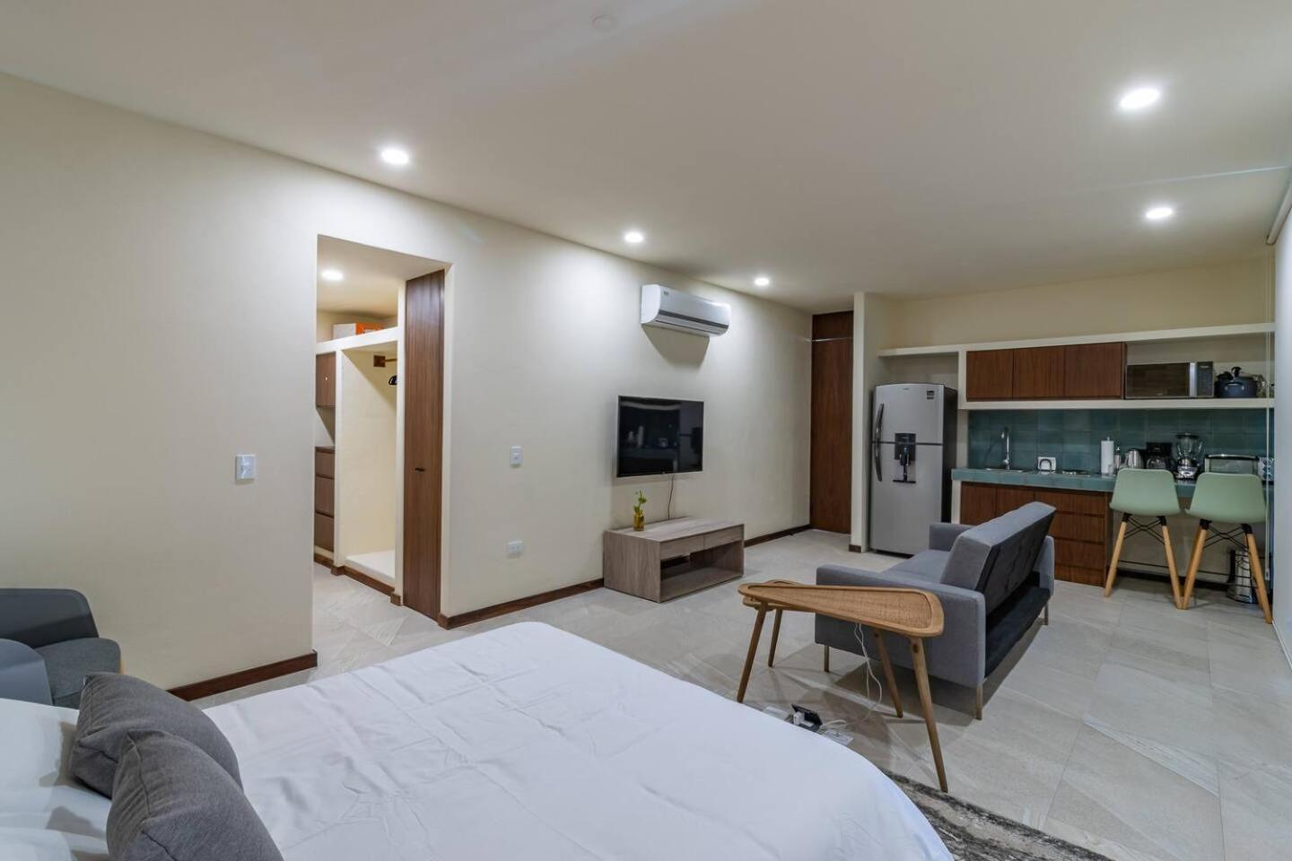 Hotel Pool View Loft Steps From The Ocean In Punta Cocos - C101 à Holbox Extérieur photo