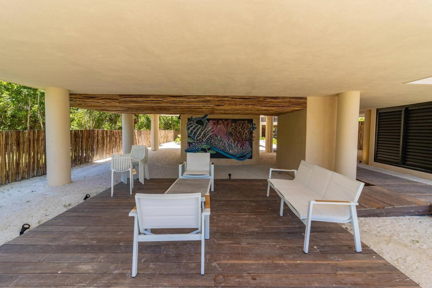 Hotel Pool View Loft Steps From The Ocean In Punta Cocos - C101 à Holbox Extérieur photo